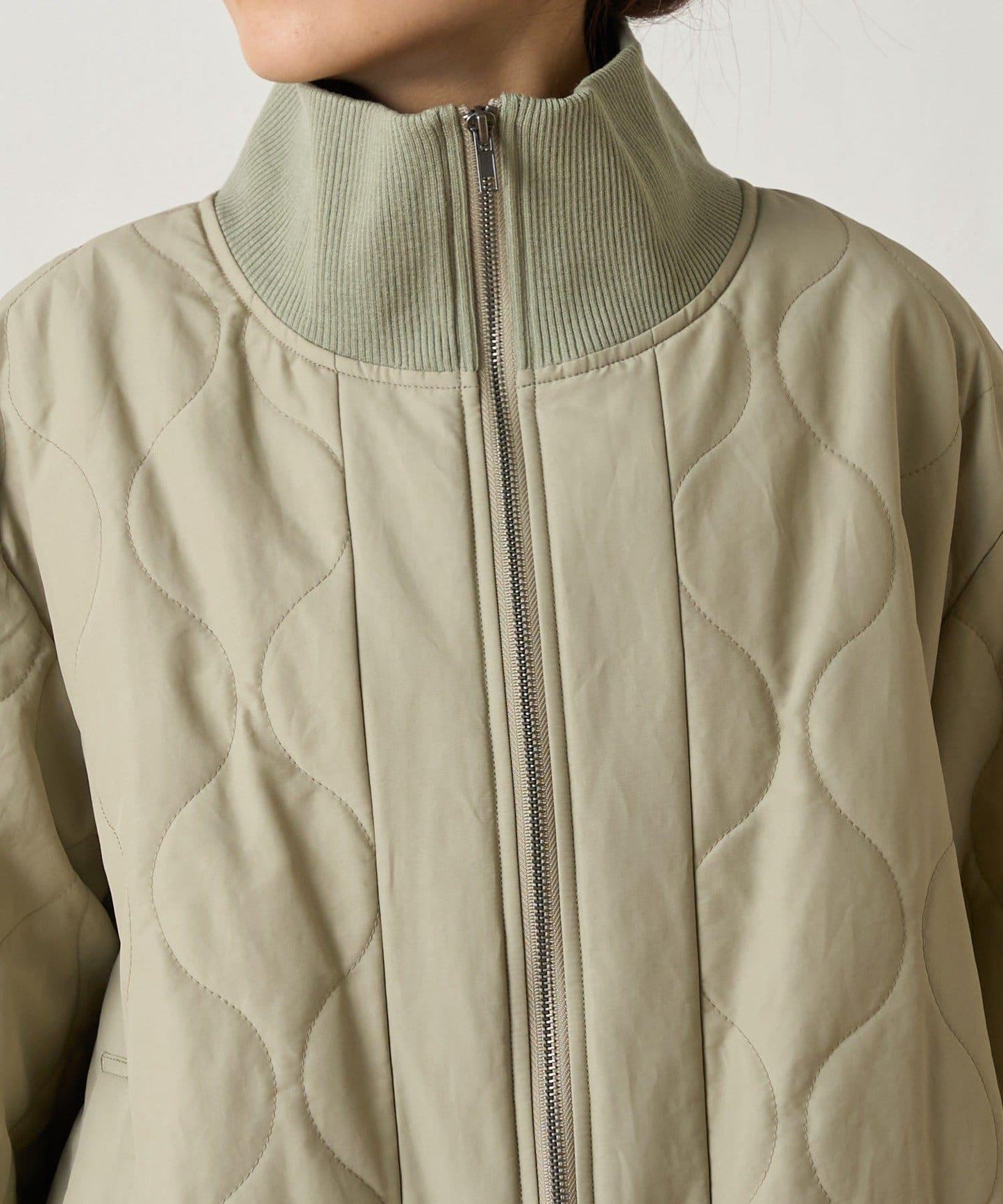 拼接絎縫立領燈籠袖夾克