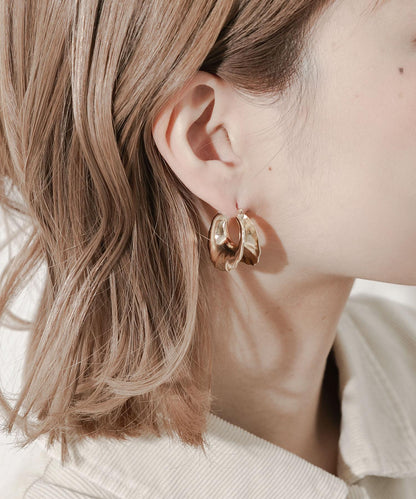 金屬質感立體邊緣圓環耳環