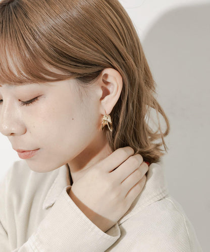 金屬質感立體邊緣圓環耳環