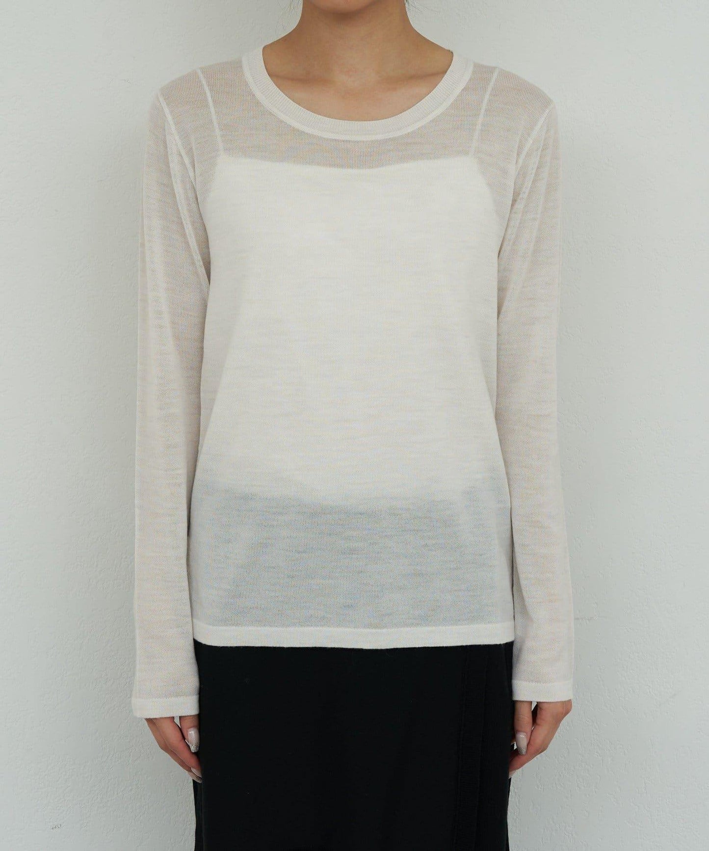 【HERITANOVUM】輕薄羊毛圓領針織衫