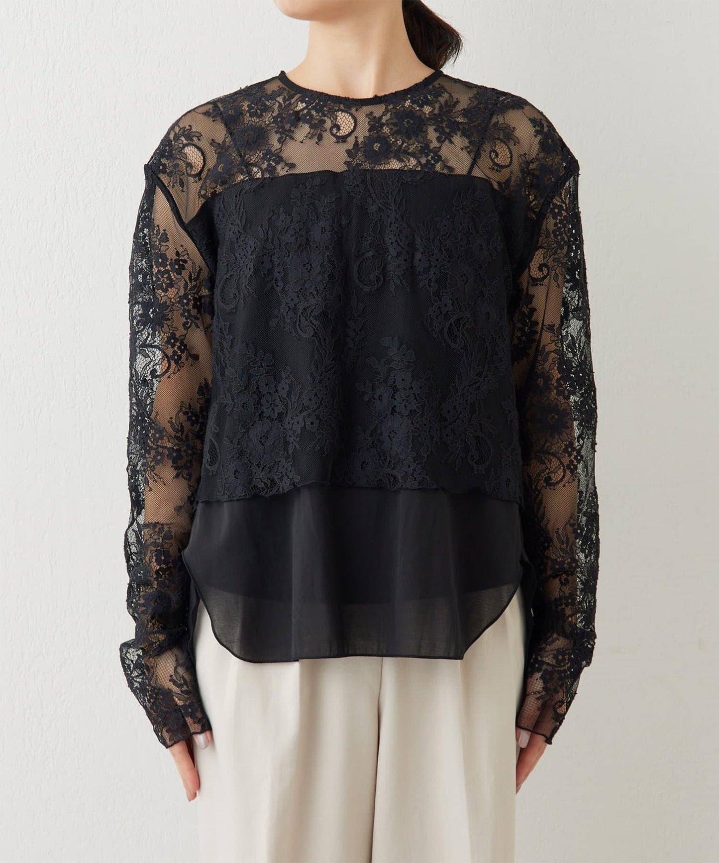 層疊蕾絲襯衫