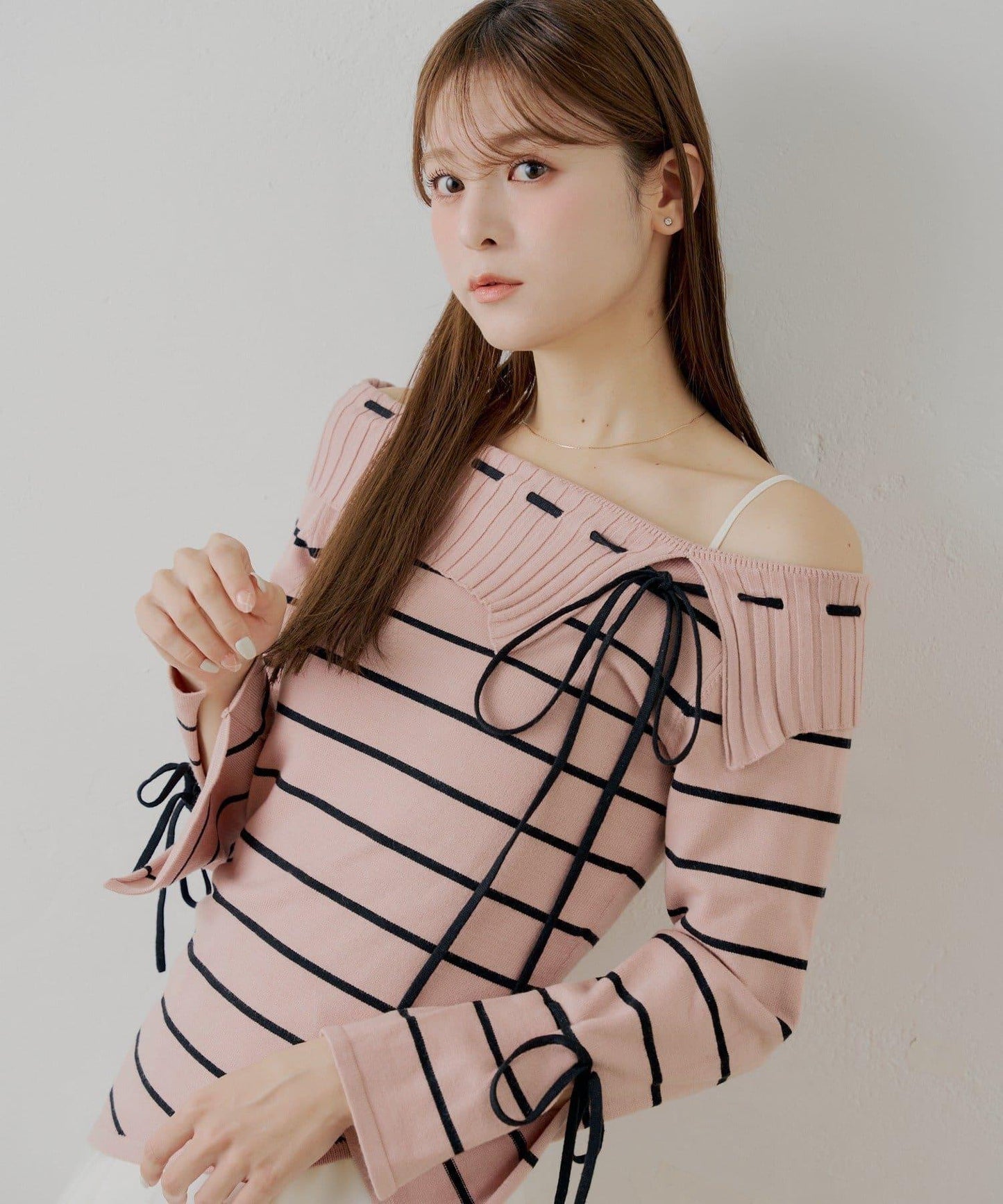 單肩針織衫+泡泡袖連衣裙套裝