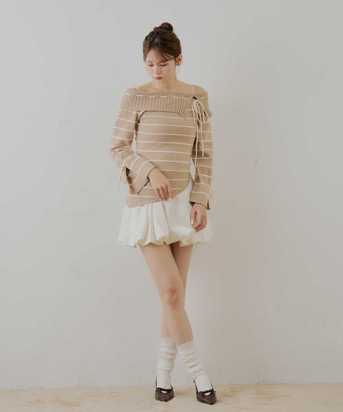 單肩針織衫+泡泡袖連衣裙套裝