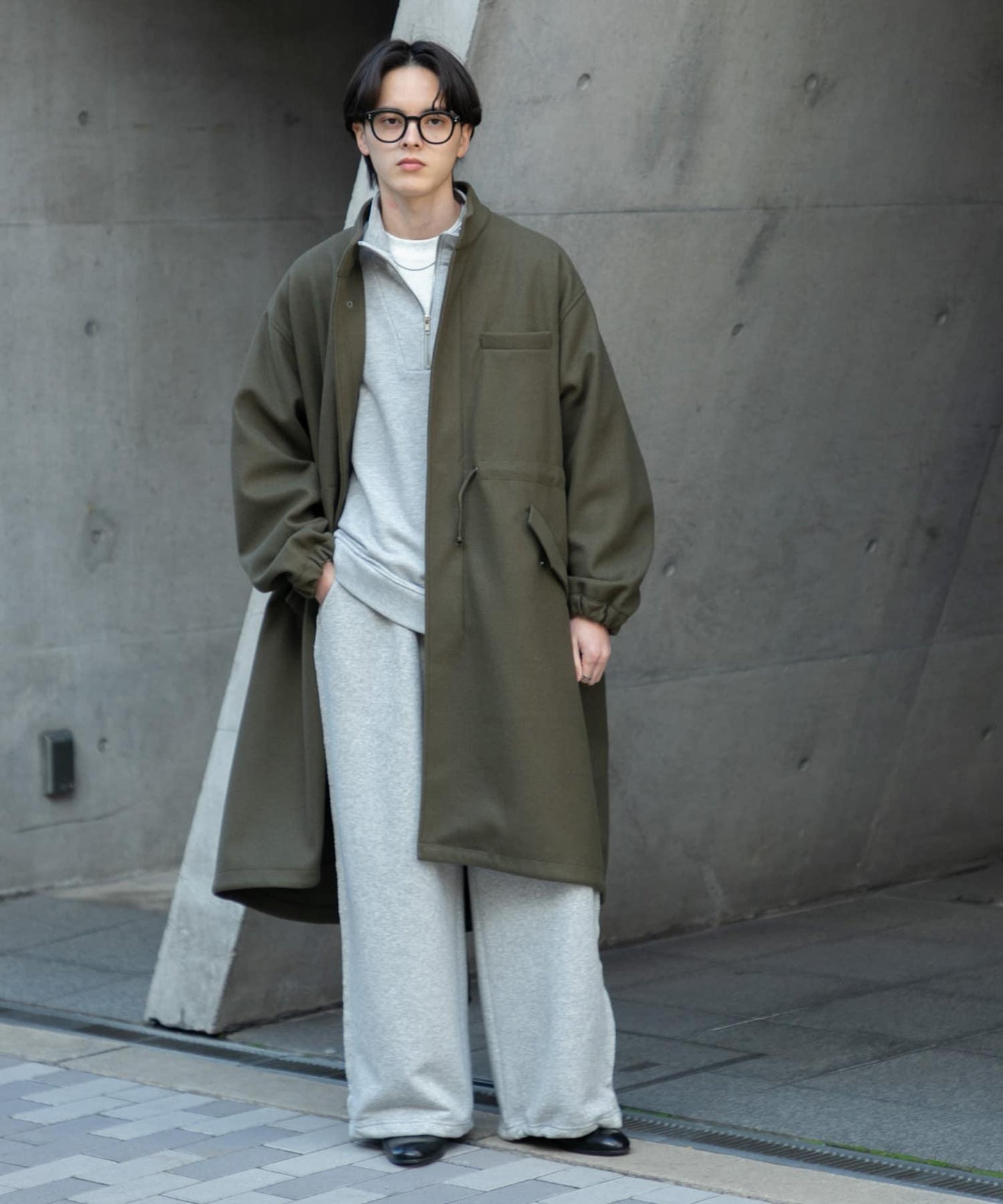 『UR TECH』剪裁呢料派克大衣