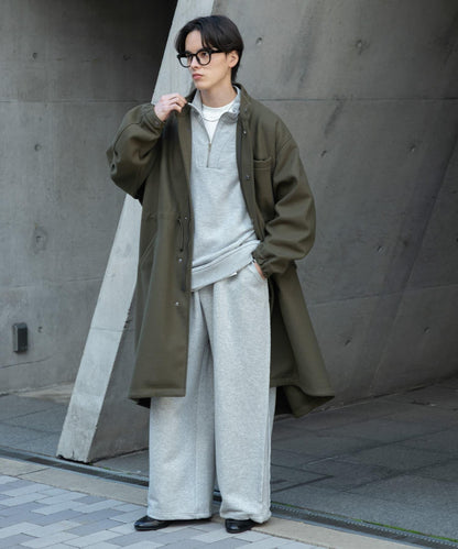 『UR TECH』剪裁呢料派克大衣