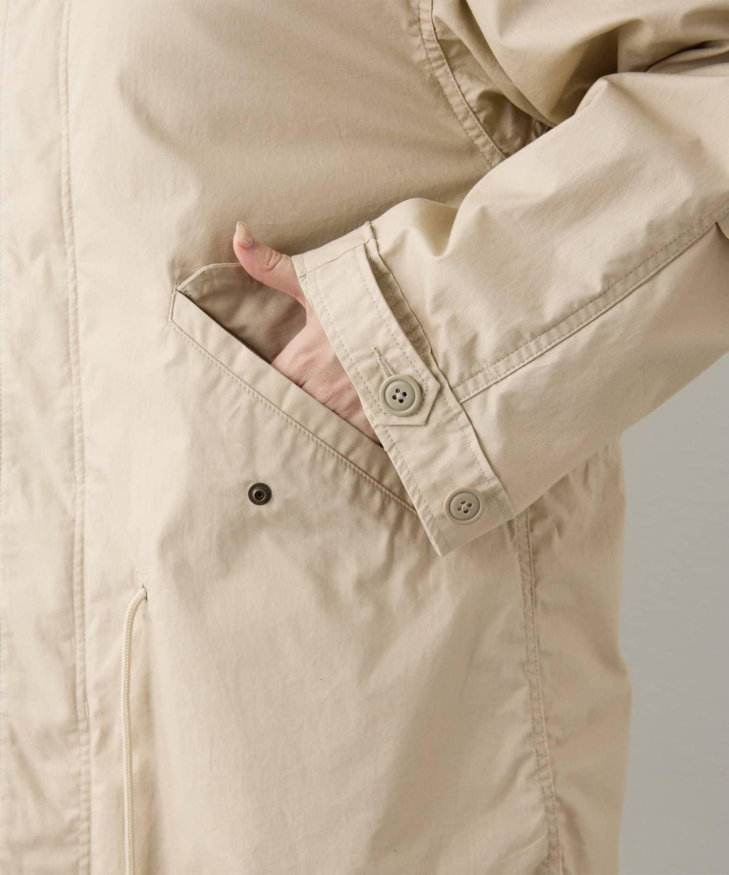 帶內膽軍裝大衣