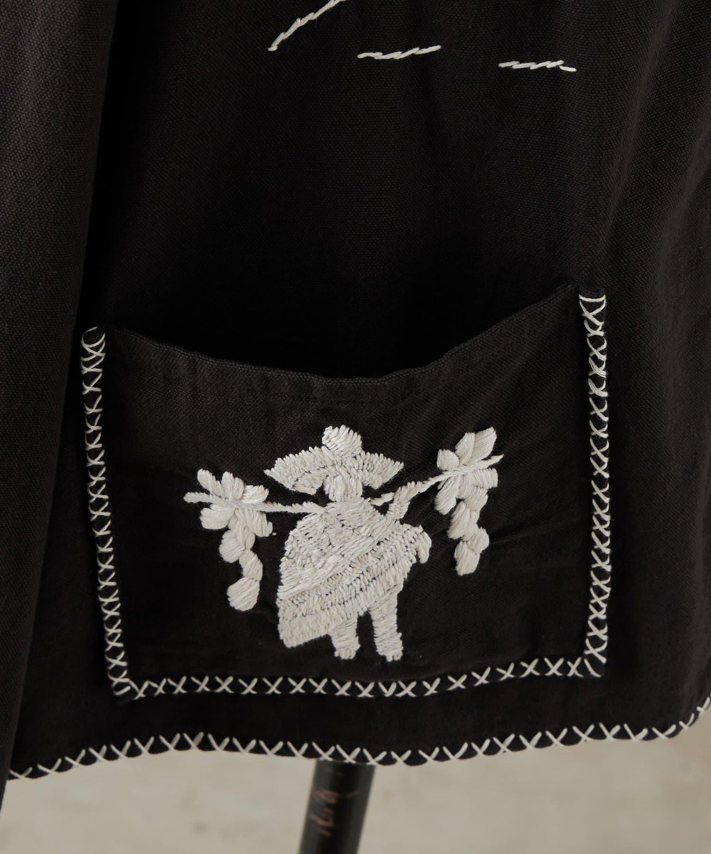 《近日開始》無領墨西哥風夾克