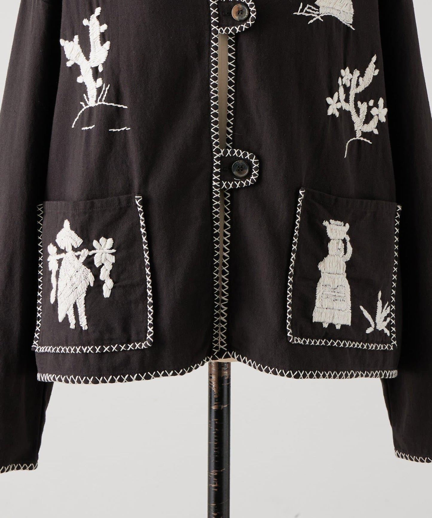 《近日開始》無領墨西哥風夾克