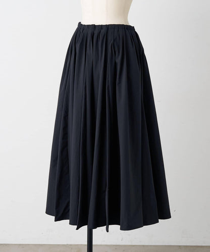 《近日開始》褶皺傘裙