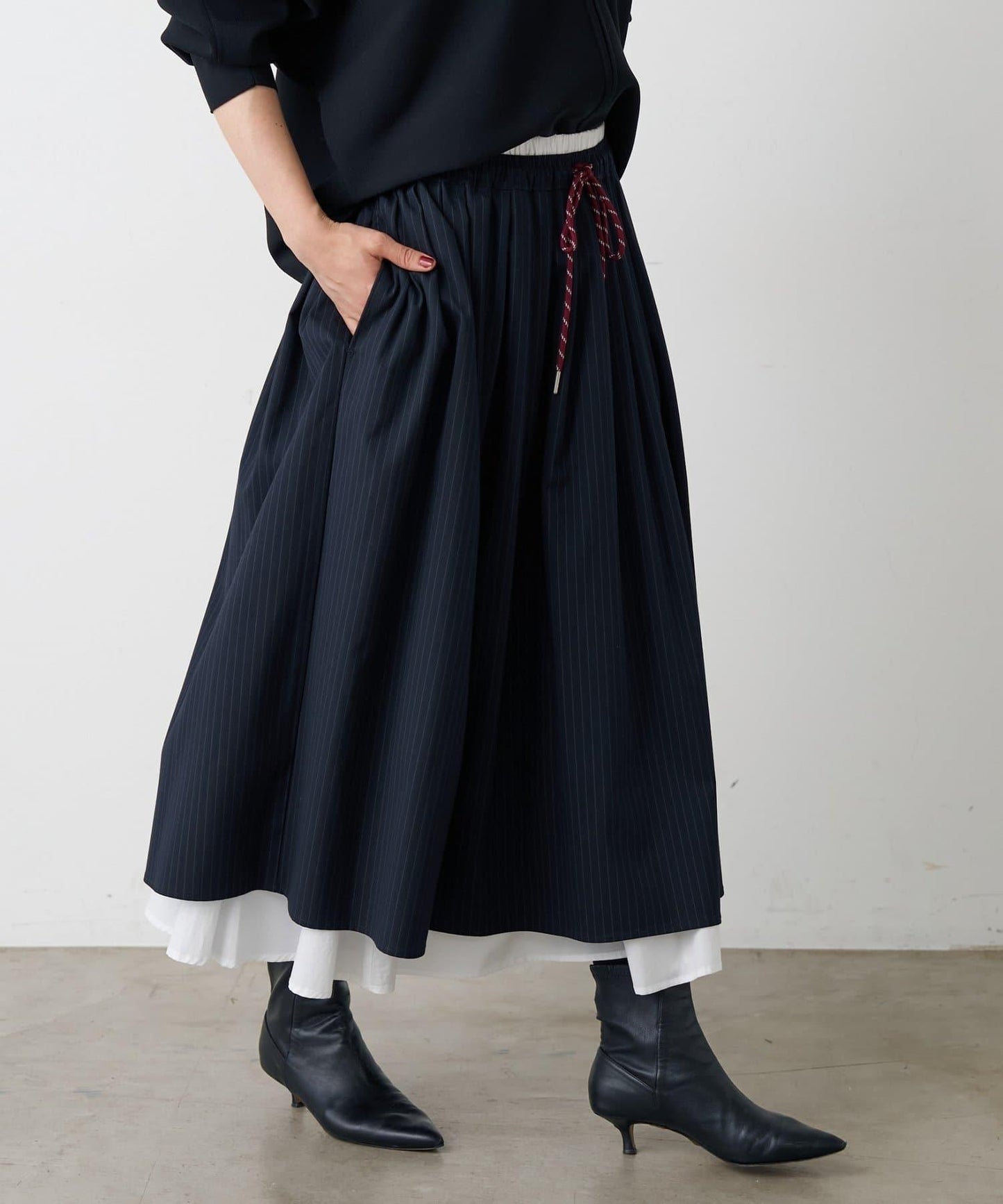 《近日開始》層疊褶皺半身裙