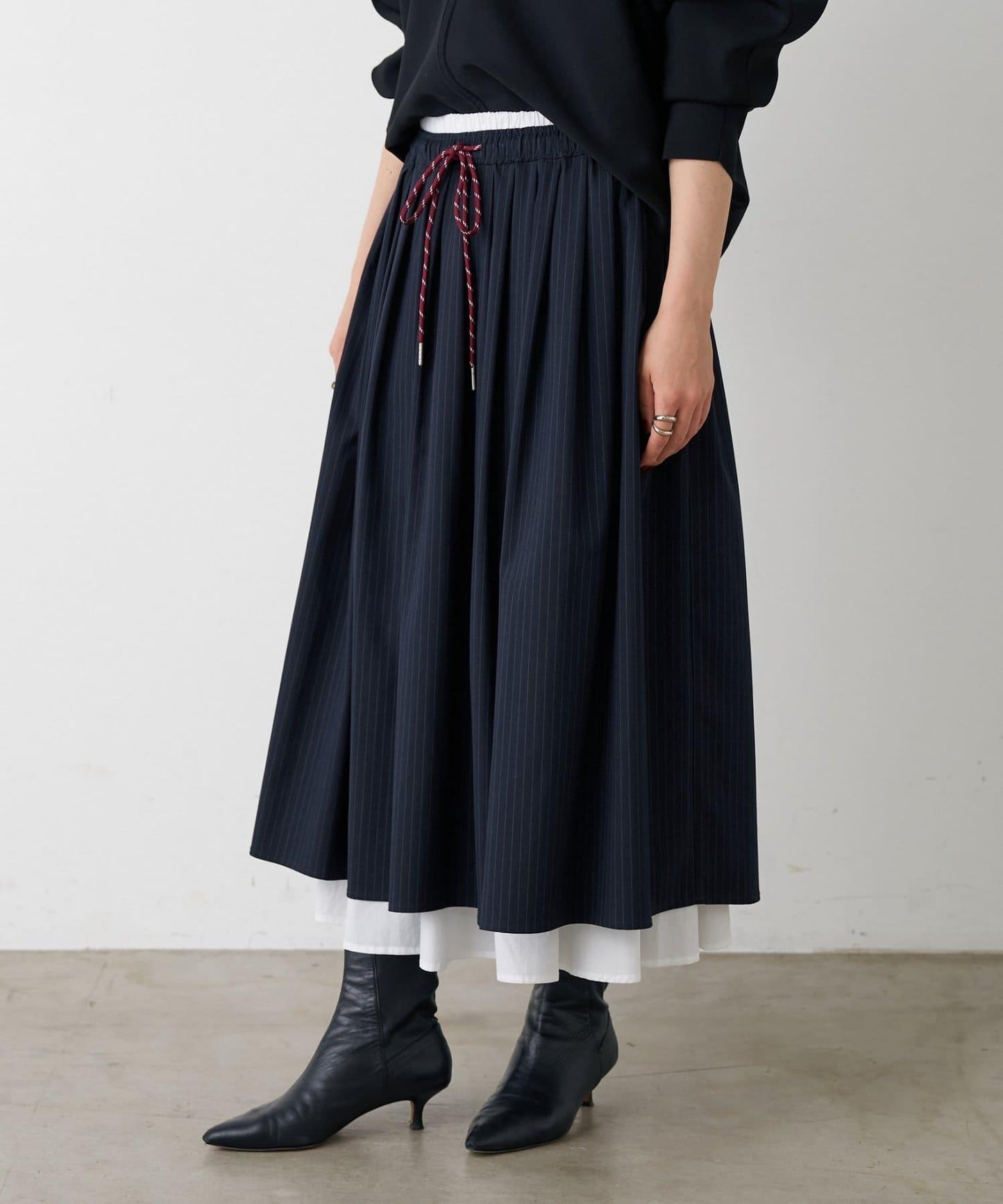 《近日開始》層疊褶皺半身裙