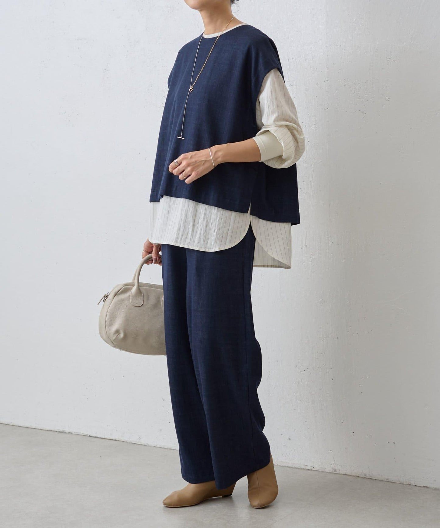 《近日開始》袖口針織襯衫