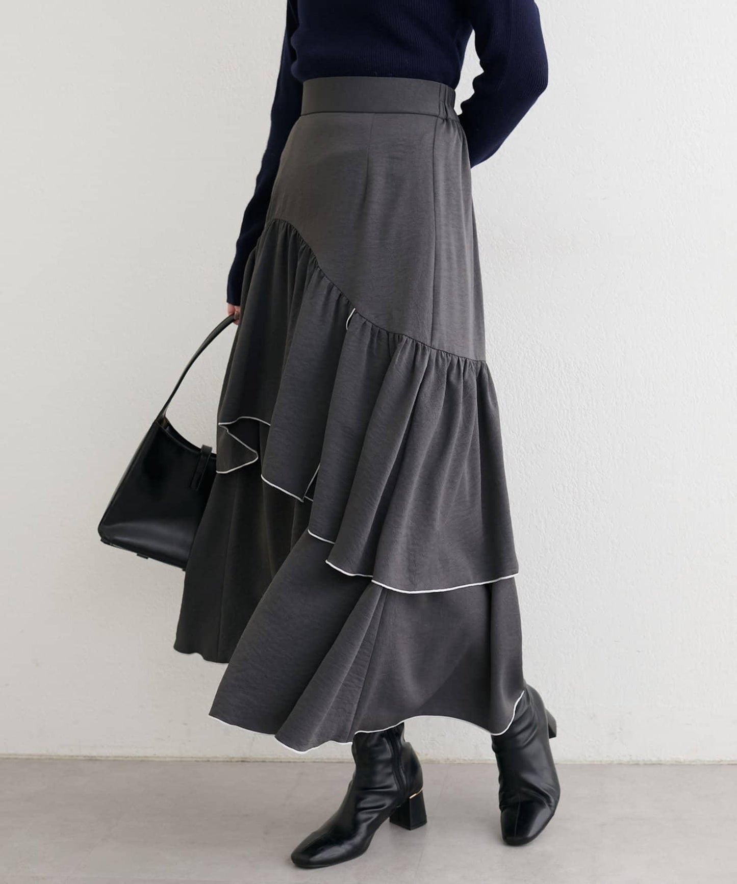 下襬包邊半身裙