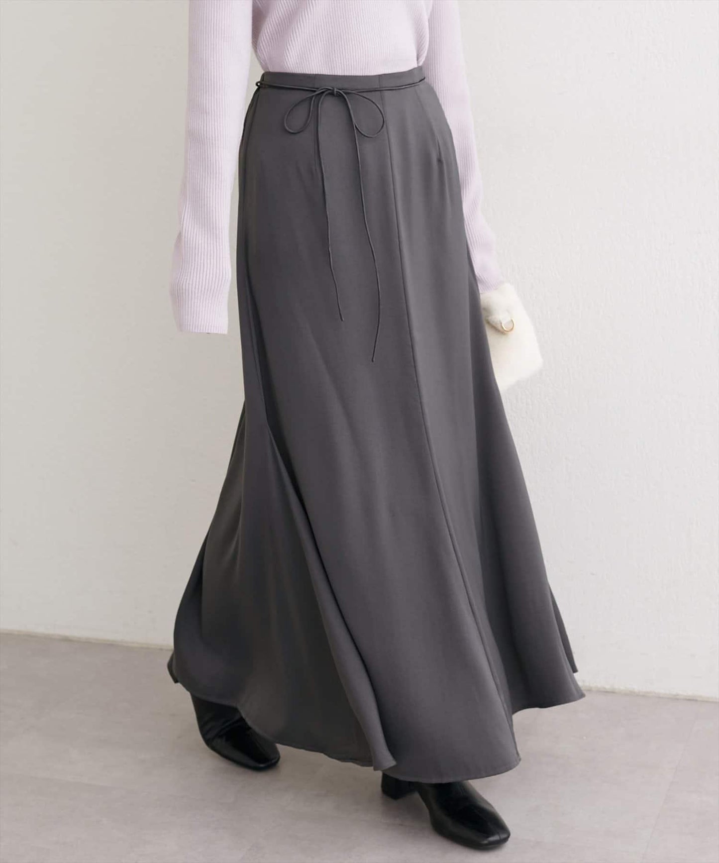 帶蝴蝶結腰帶緞面半身裙