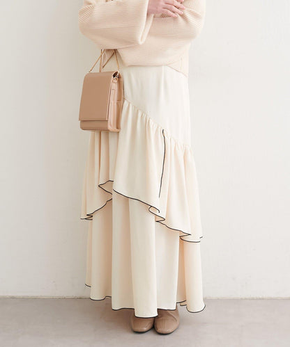 下襬包邊半身裙