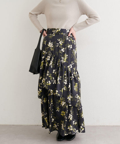 下襬包邊半身裙