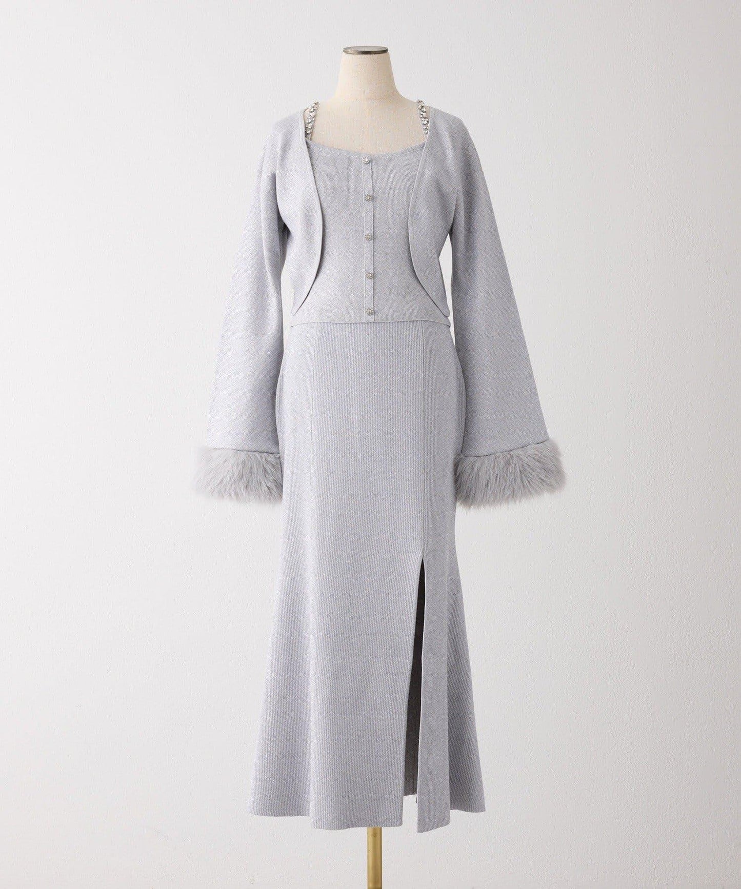 【Twinkle Collection】袖部毛絨短外套+亮片吊帶上衣套裝