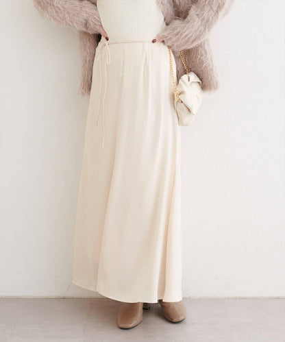 帶蝴蝶結腰帶緞面半身裙