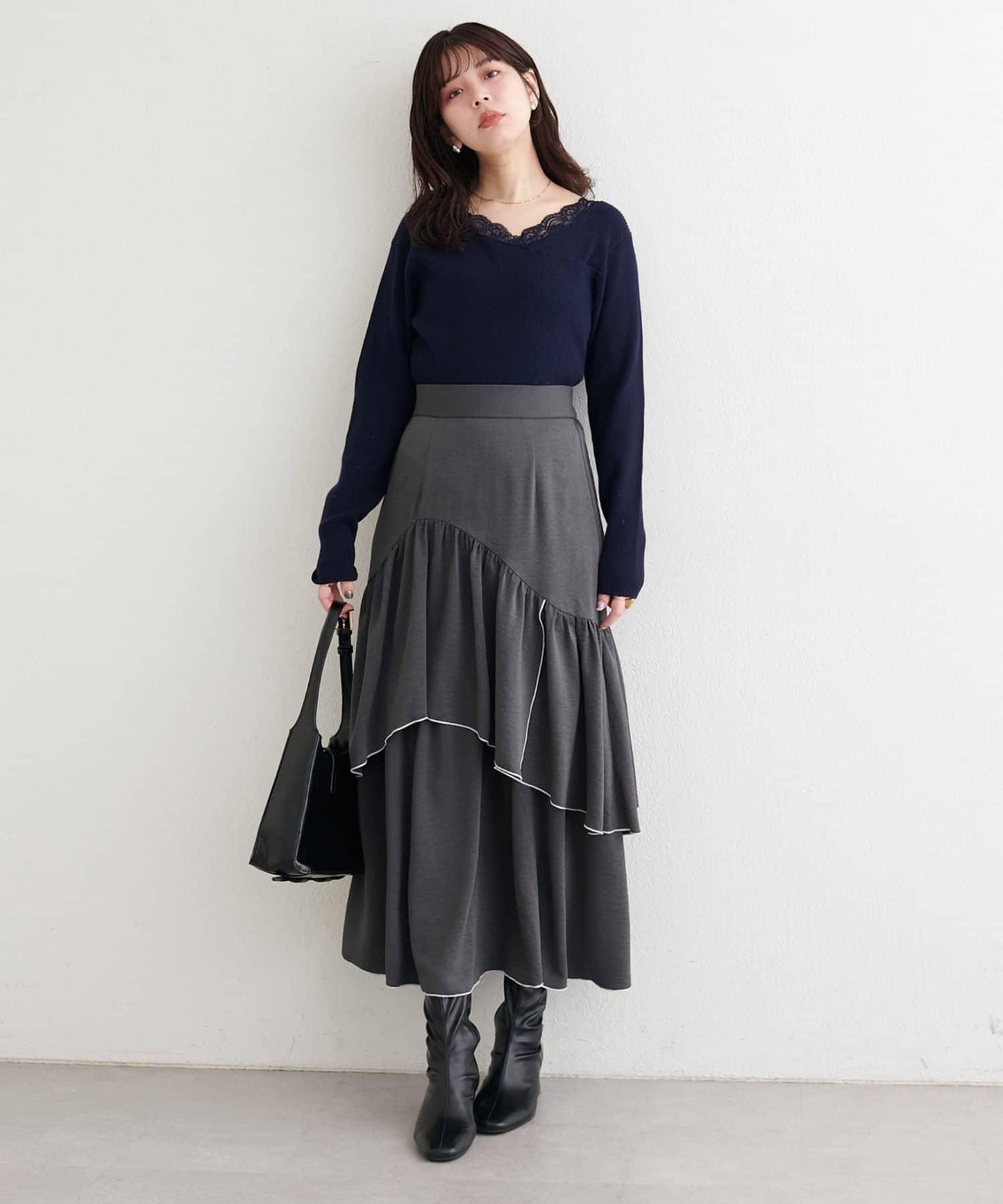 下襬包邊半身裙