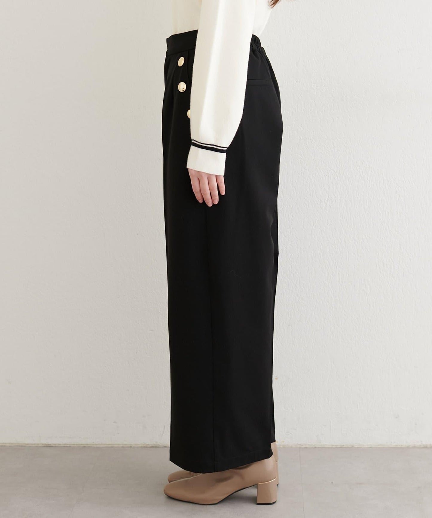 側邊釦子長褲