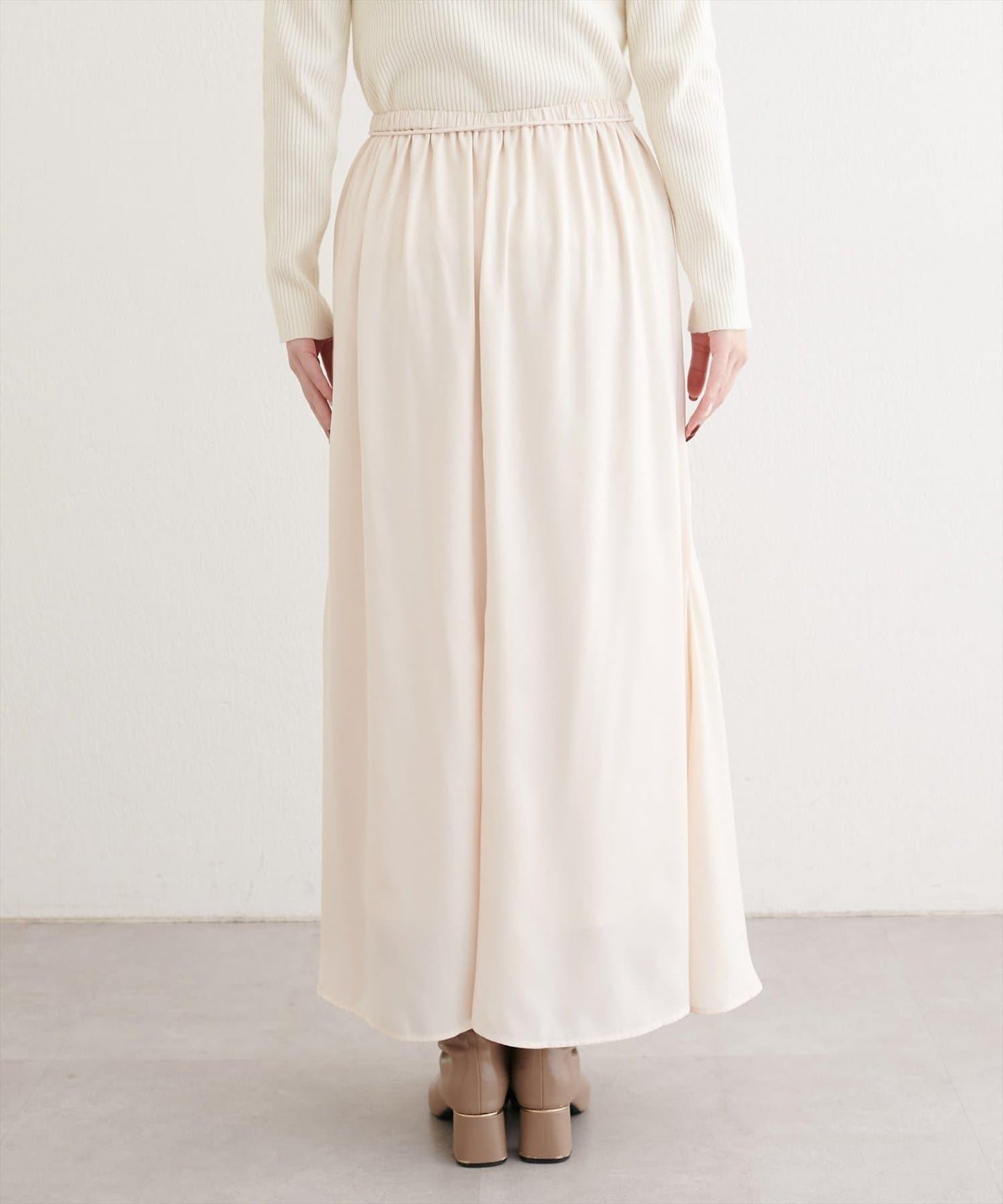 帶蝴蝶結腰帶緞面半身裙