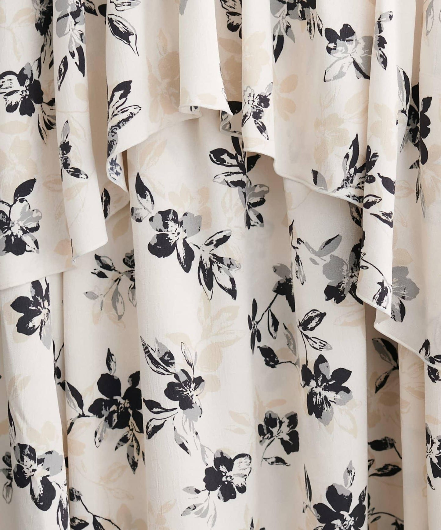 下襬包邊半身裙