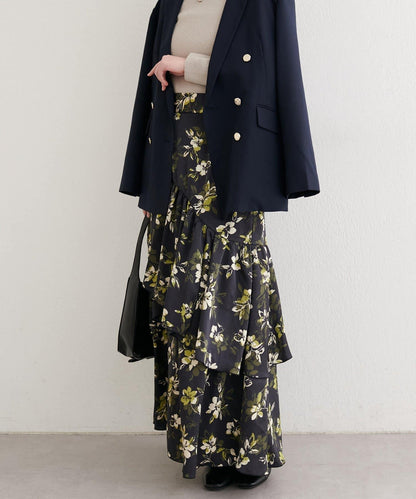 下襬包邊半身裙