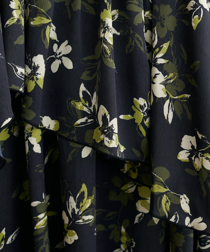 下襬包邊半身裙