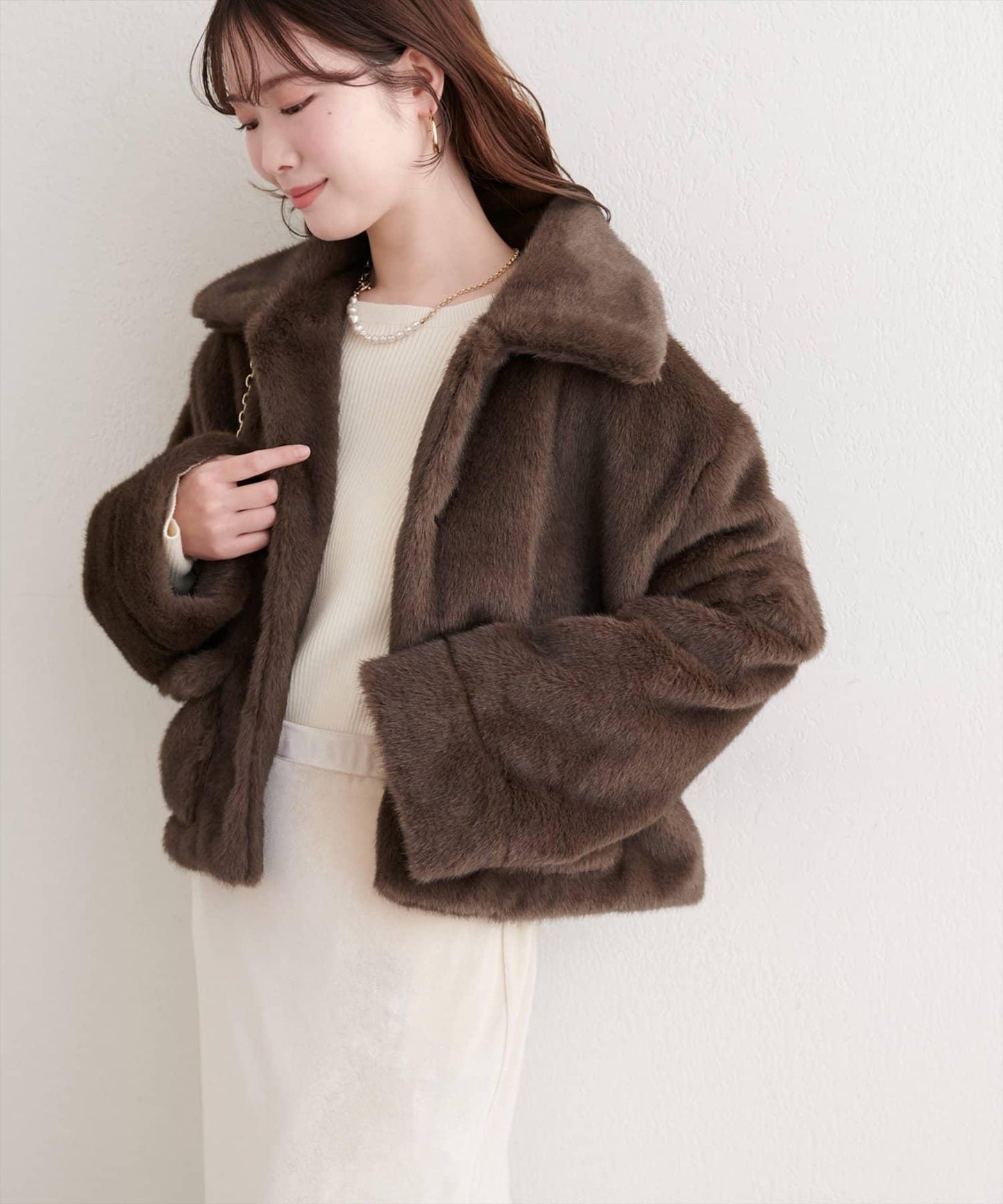 仿皮草短款外套