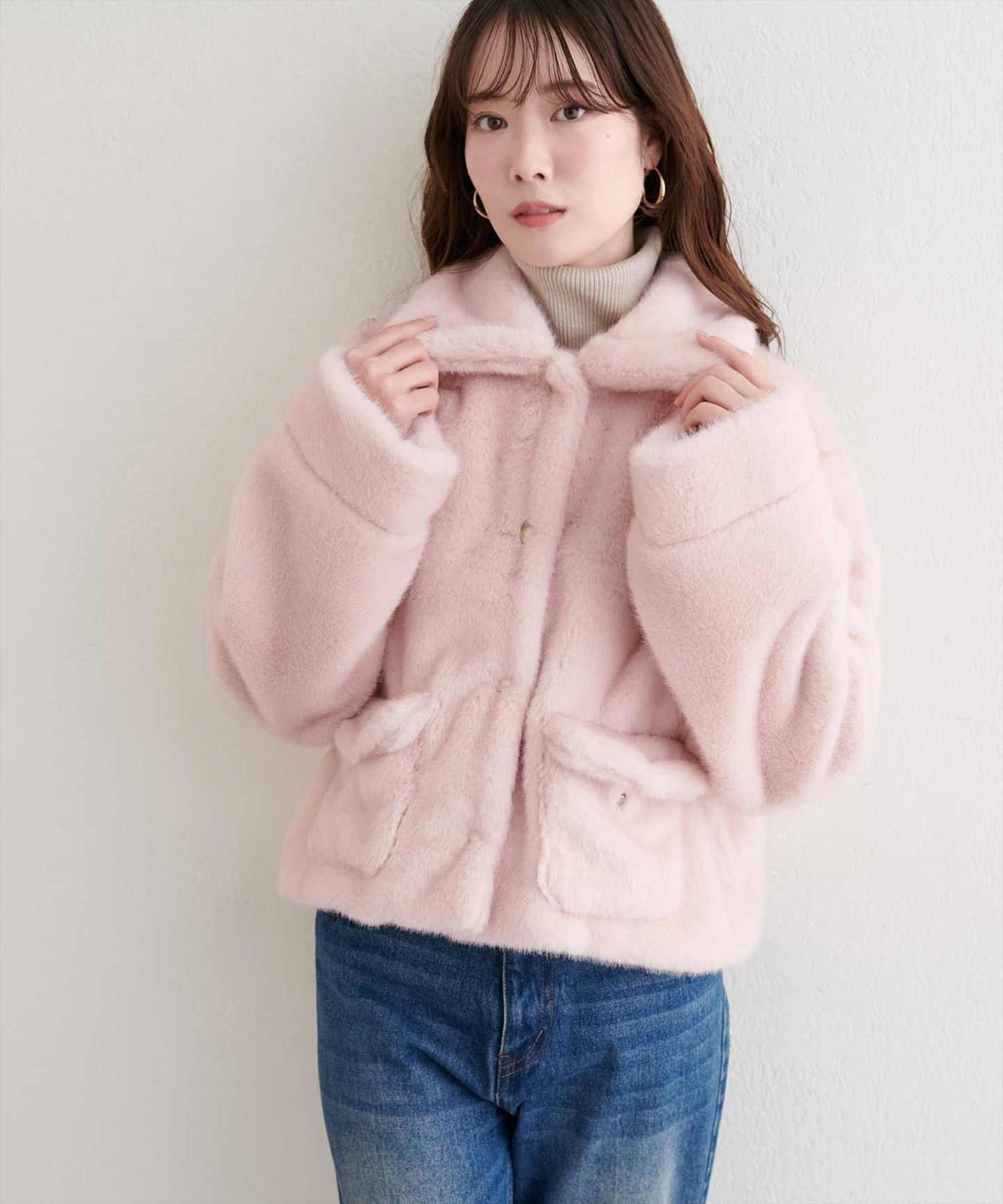 仿皮草短款外套