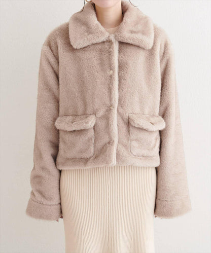 仿皮草短款外套