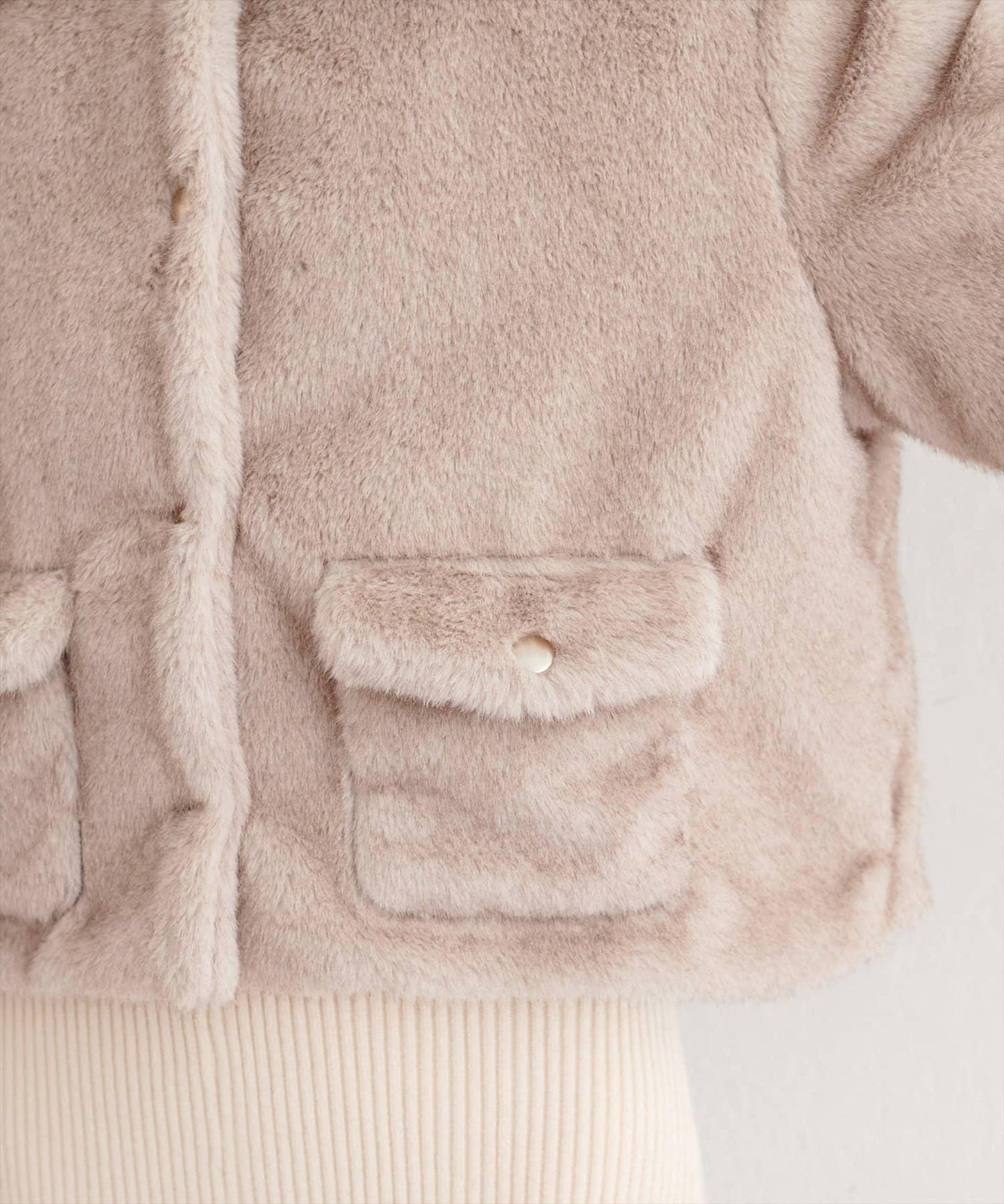 仿皮草短款外套