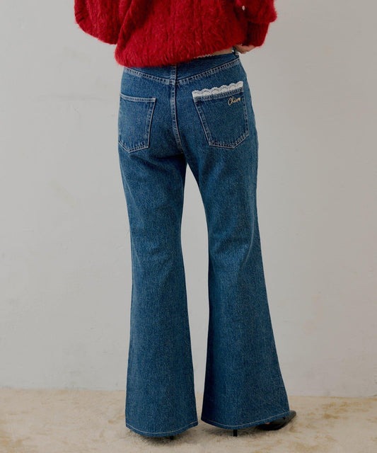 蕾絲設計喇叭牛仔褲