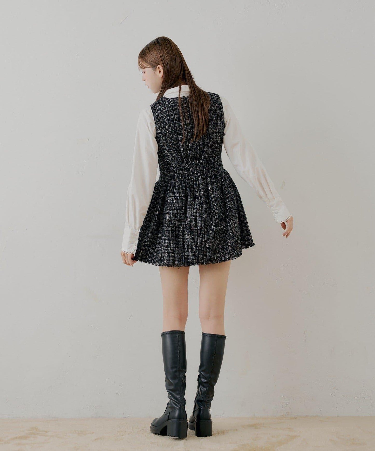 【SALON by Chico】呢料側褶皺喇叭迷你連衣裙