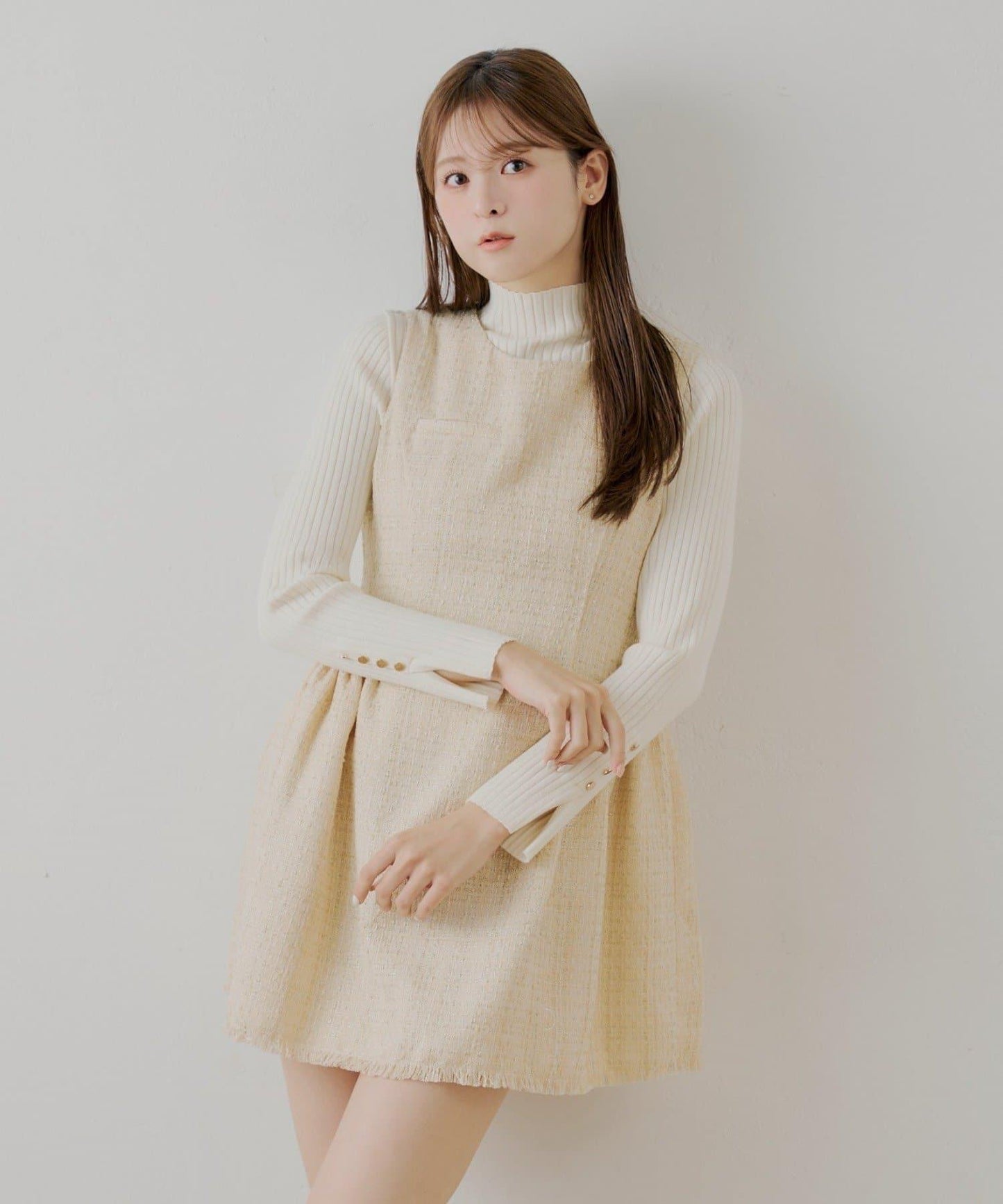 【SALON by Chico】呢料側褶皺喇叭迷你連衣裙