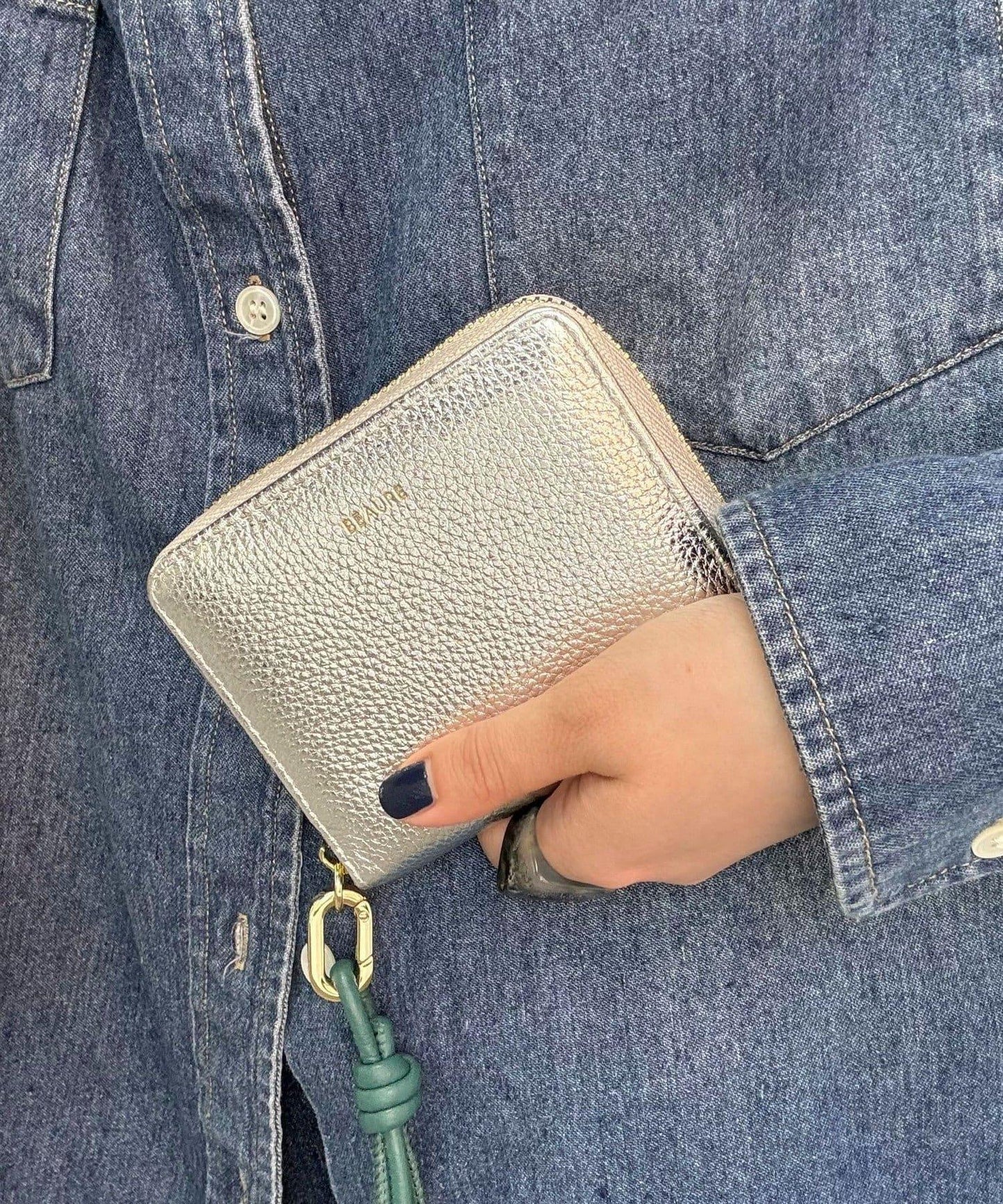 【BEAURE/ビュレ】皮革肩帶錢包 M