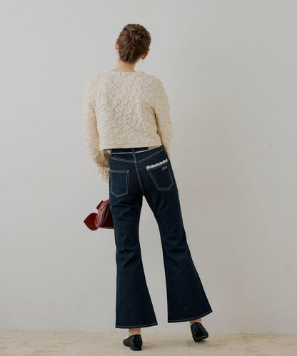 蕾絲設計喇叭牛仔褲