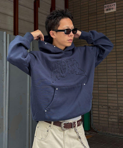 MOBB鉚釘套頭連帽衛衣