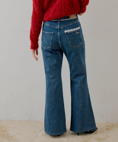 蕾絲設計喇叭牛仔褲