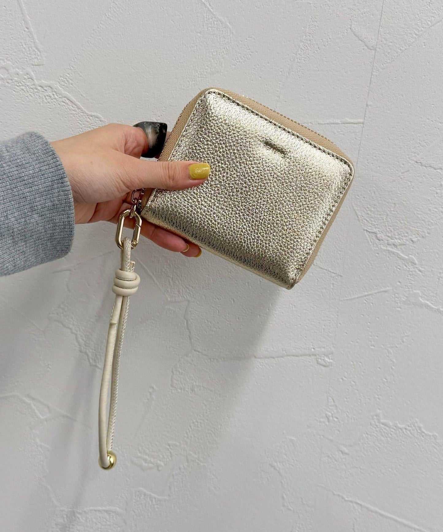 【BEAURE/ビュレ】皮革肩帶錢包 M