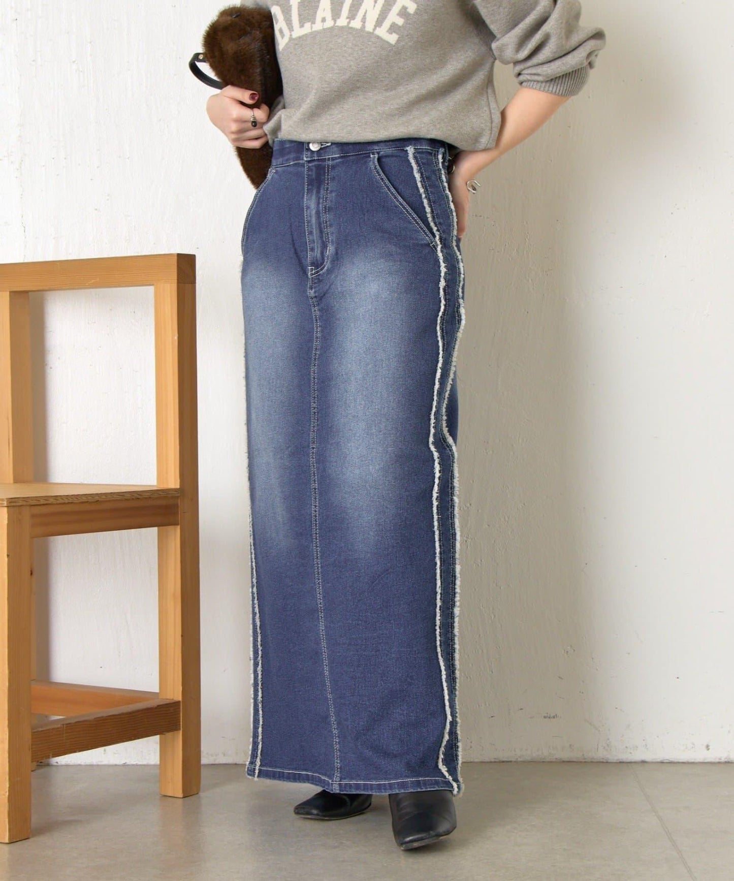 側邊流蘇牛仔半身裙