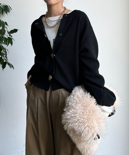 大紐釦針織開衫