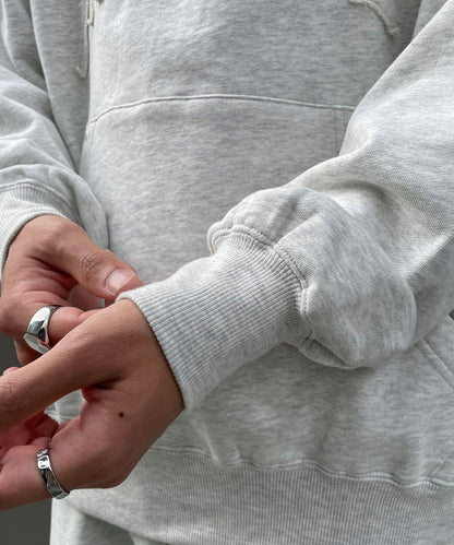 MOBB鉚釘套頭連帽衛衣