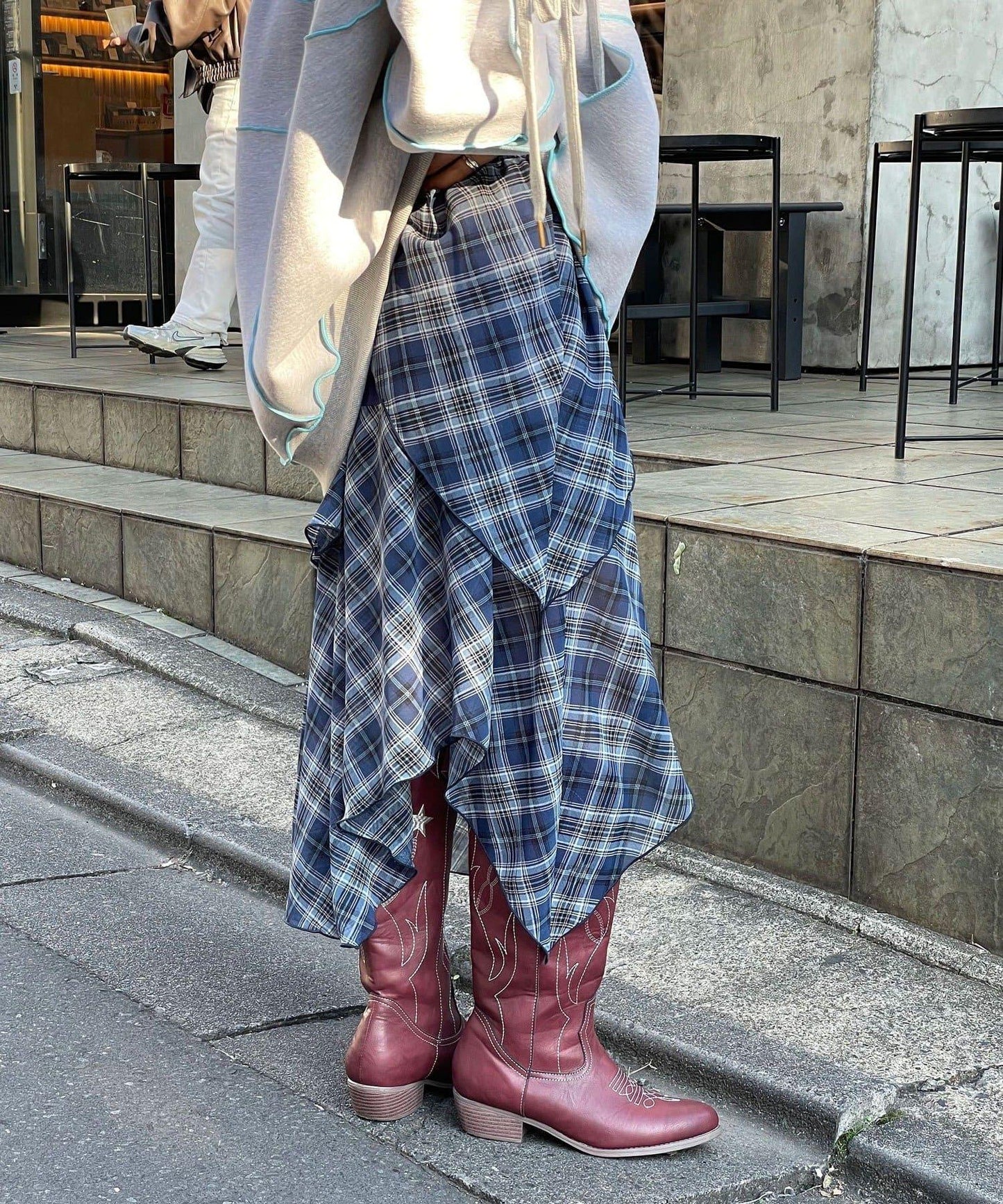 不對稱下襬混合圖案中長裙