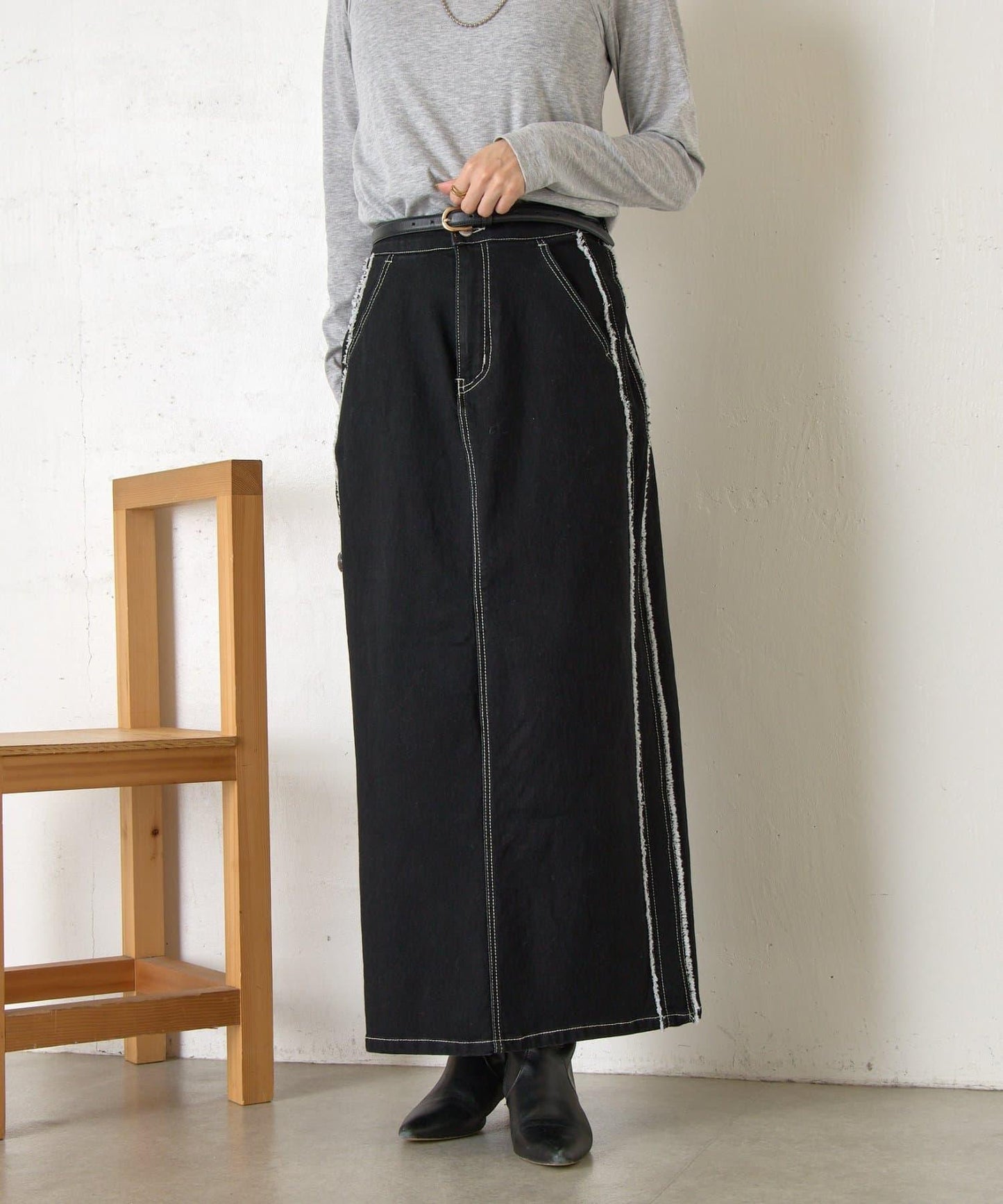 側邊流蘇牛仔半身裙