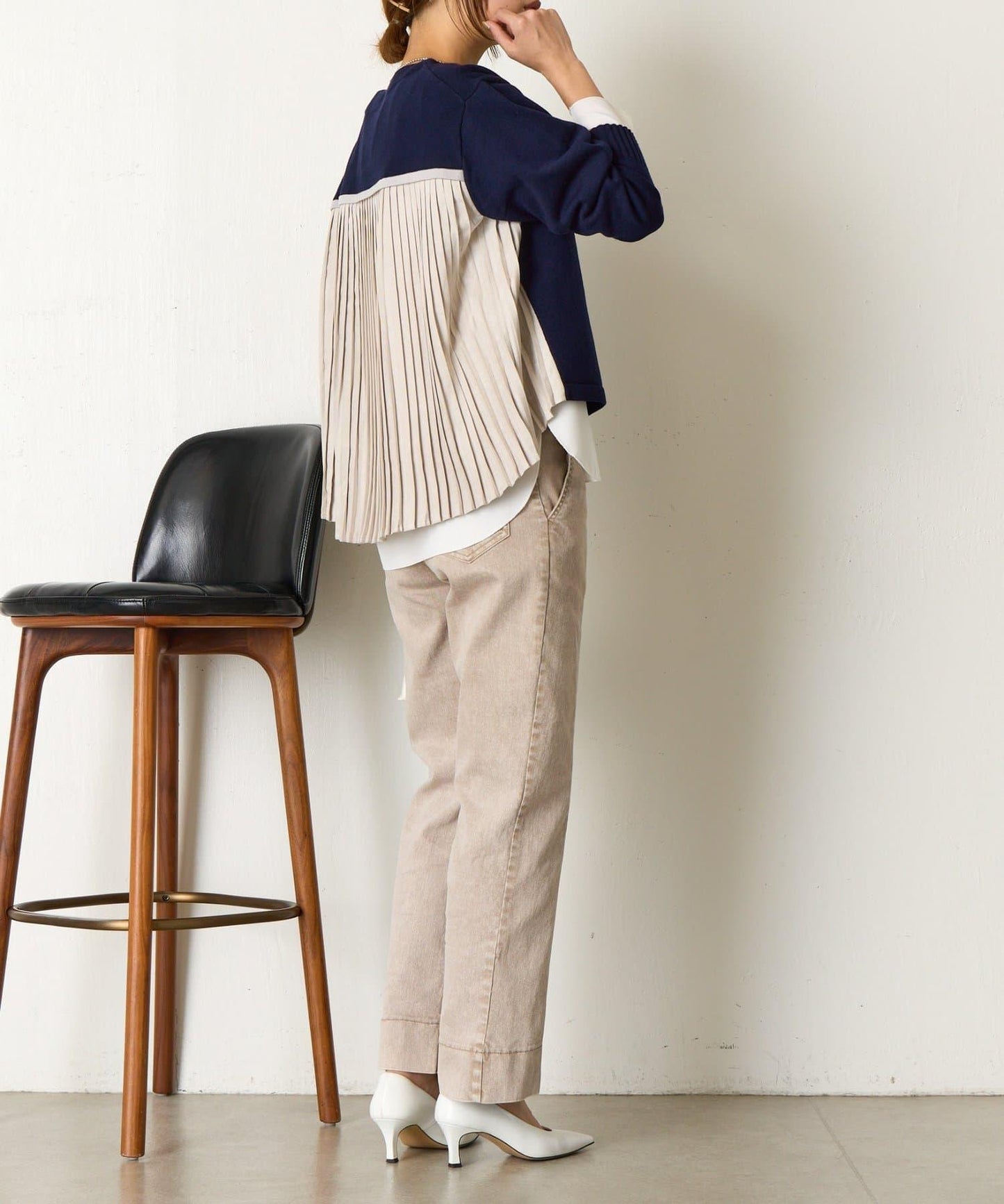 後褶皺船領針織衫