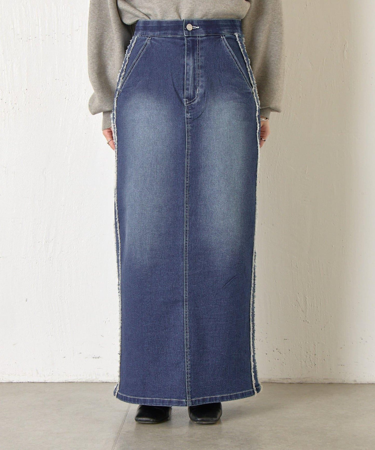 側邊流蘇牛仔半身裙