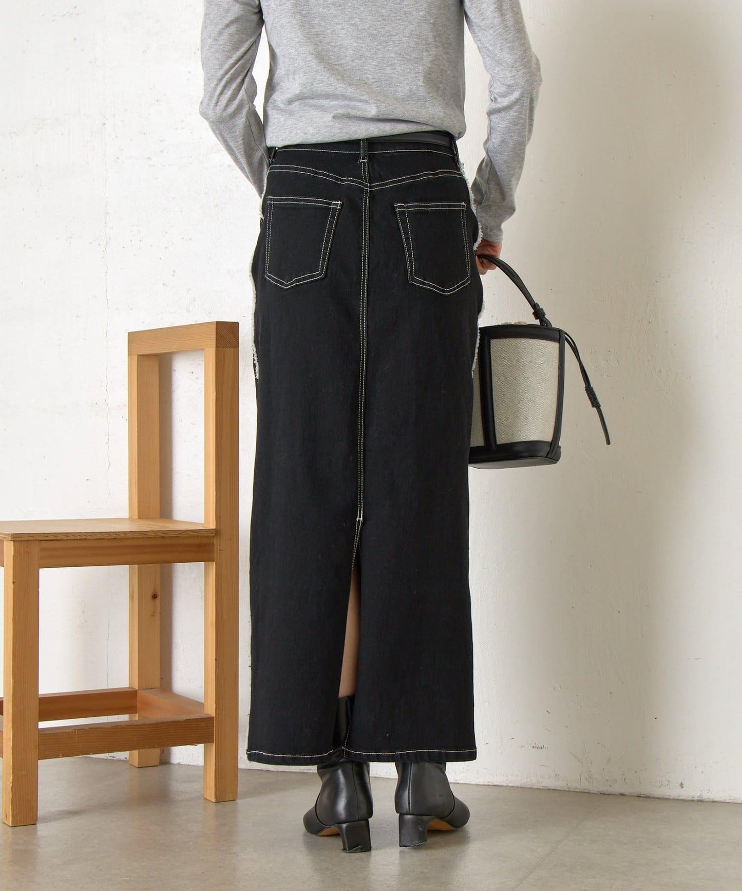 側邊流蘇牛仔半身裙