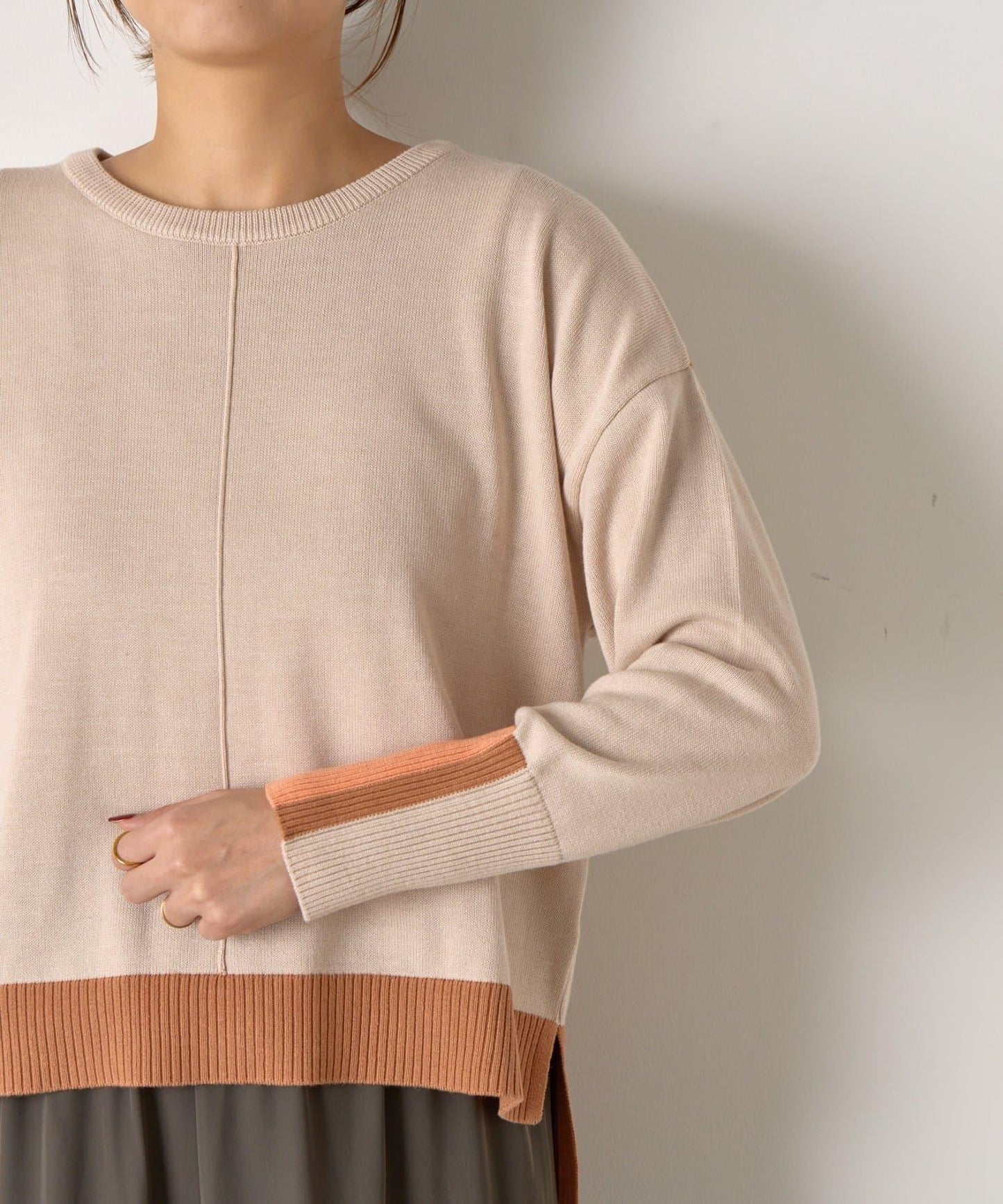 三色拼接針織衫