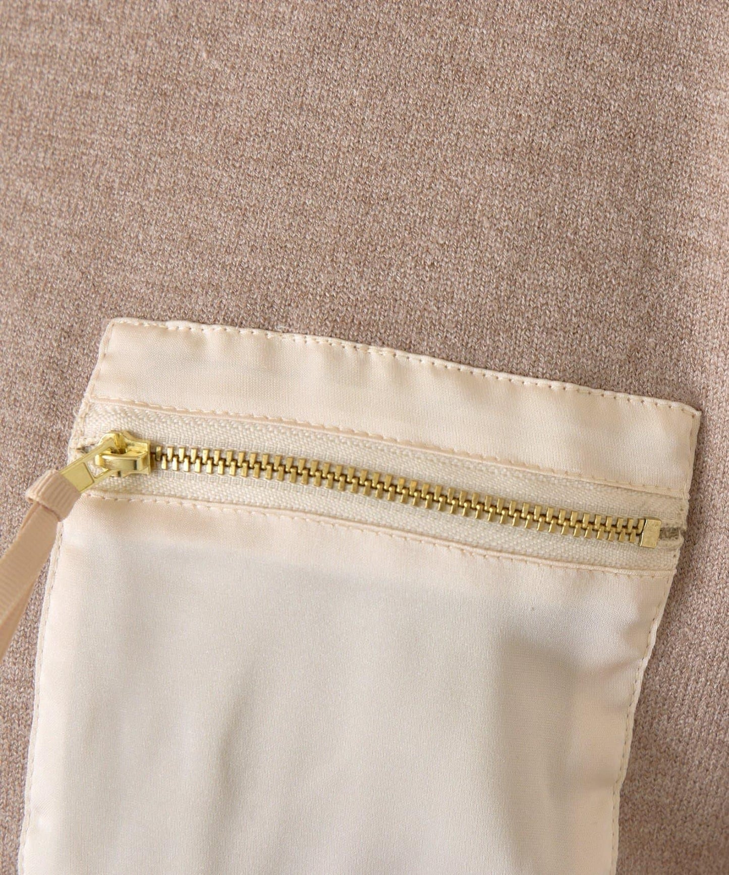 口袋拼色緞面針織衫